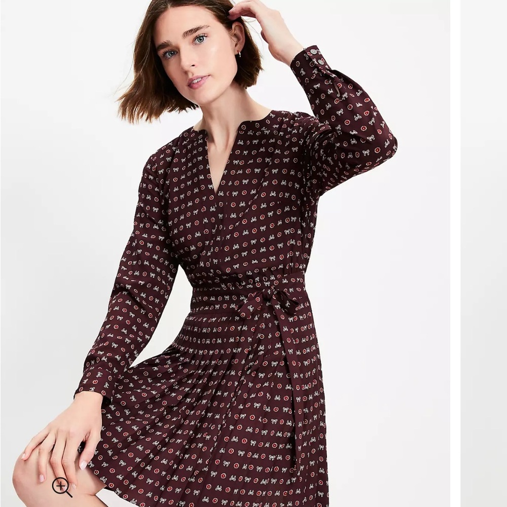 LOFT Bow Pleated Dress